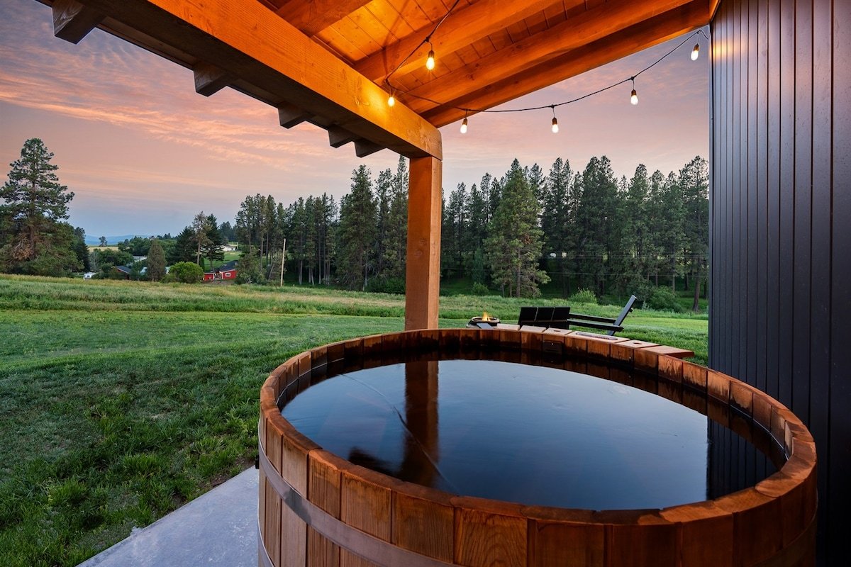 Stillwater River Lodge Mtn Modern Waterfront Home gallery image 2