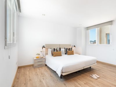 Modern penthouse with terrace near to l’Eixample