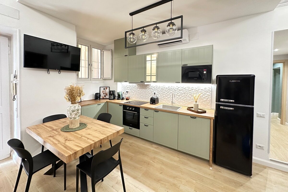 Large and historic apartment in Vatican Museums gallery image 4