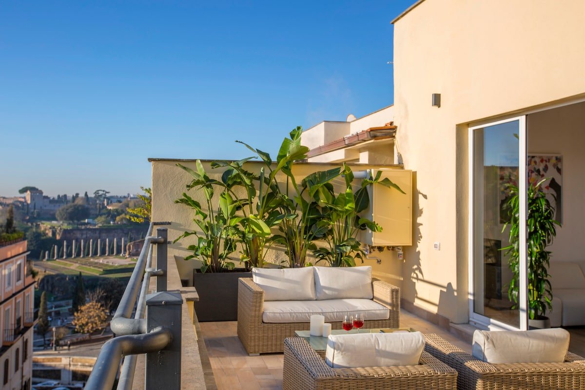 Terrace Penthouse Colosseum gallery image 2