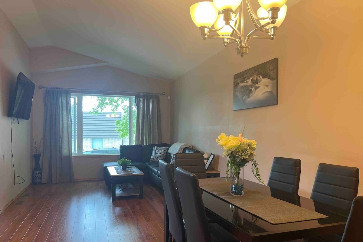 Home away from Home – 4BDRM gallery image 5