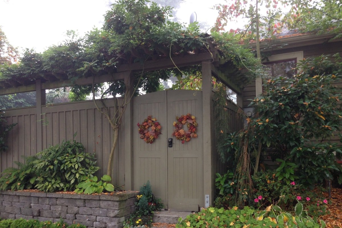 Queen Anne Oasis gallery image 5