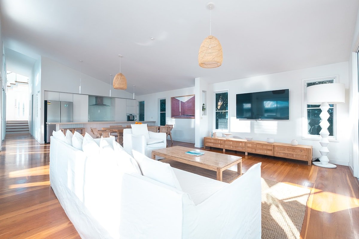 Tallows House on Paterson – Ample Space & Style gallery image 4