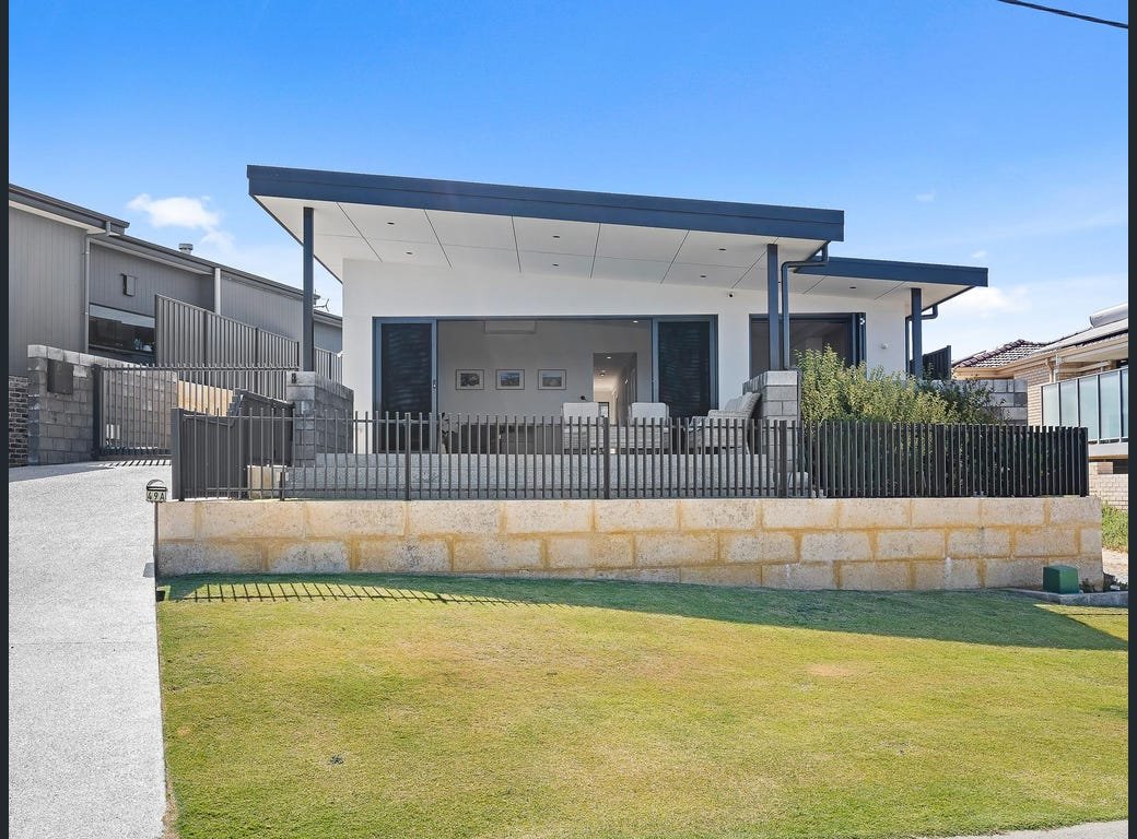 Halls Head Retreat gallery image 4