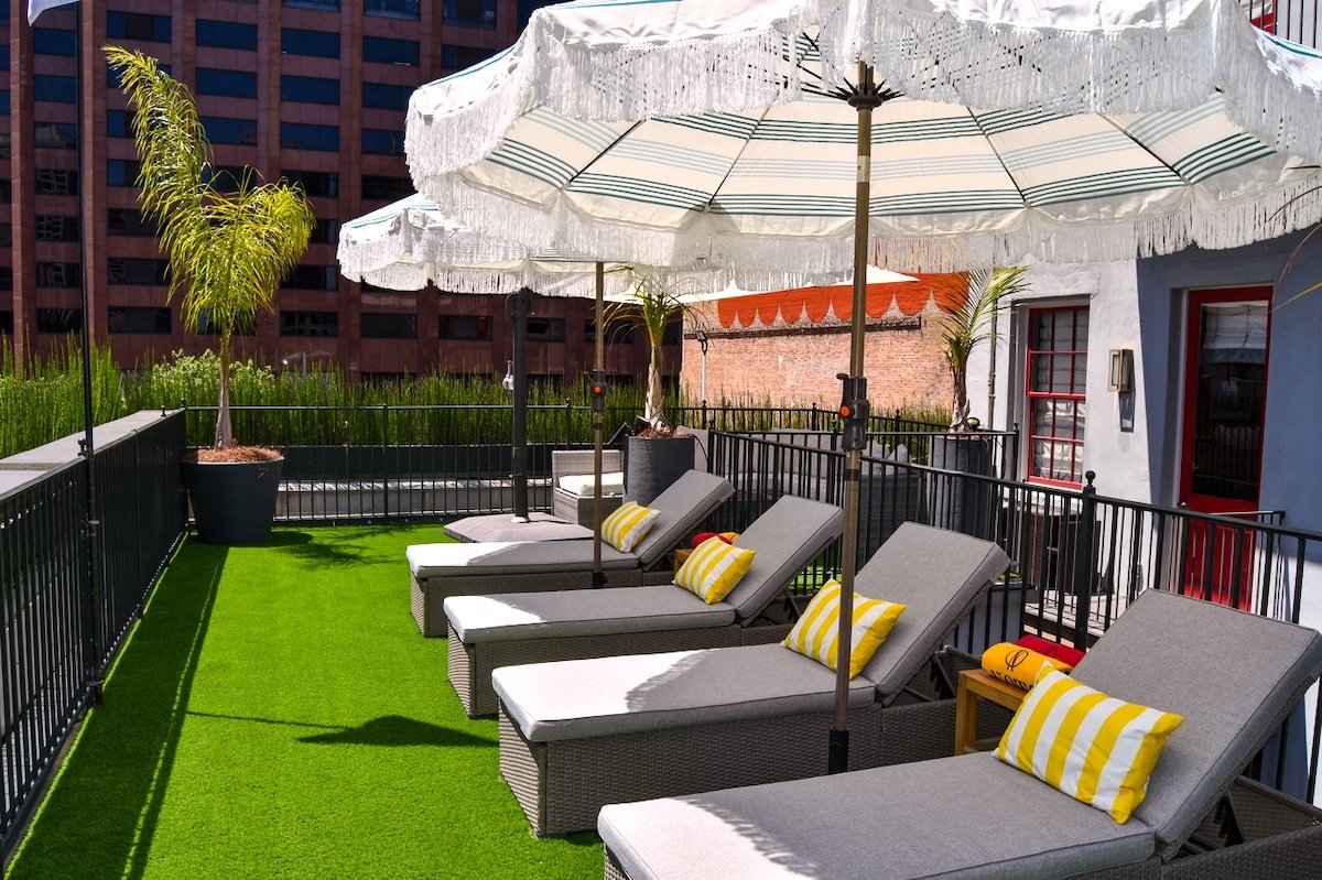 Luxury 4BR/4BA w Pool & Hot Tubs Near French Qtr gallery image 3