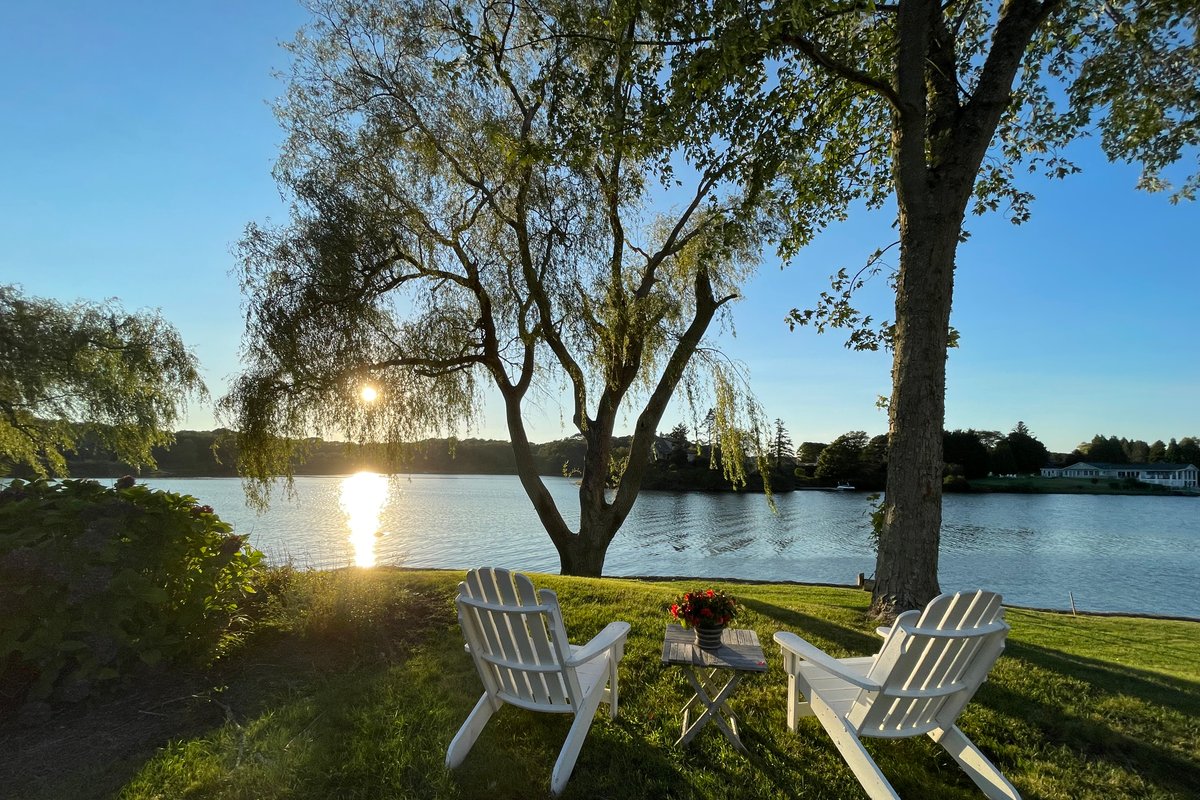 Waterfront Secluded Home with Dock