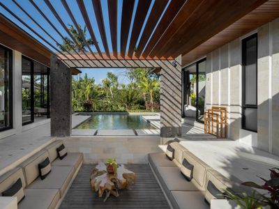 Villa Pyla : 3 BR Sanctuary in the Heart of Ubud