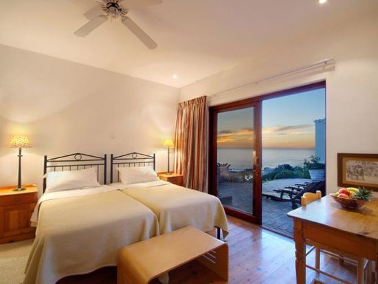 Photo 2 of Camps Bay Terrace accommodation in Camps Bay, Cape Town with 5 bedrooms and 5 bathrooms