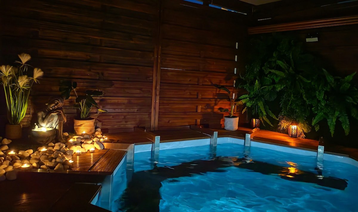 Lloret Urban Boutique with heathed pool gallery image 2