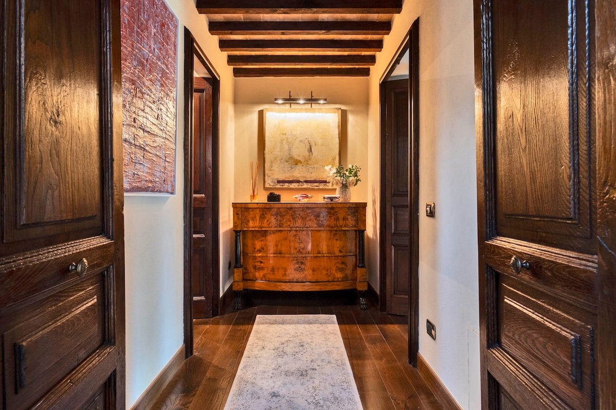 Luxury Villa Tuscany gallery image 4