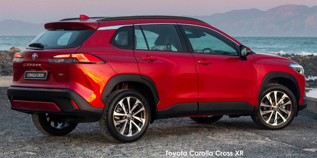 TOYOTA COROLLA CROSS 1.8 GR-S HYBRID - 7 