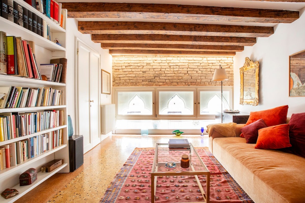 Gorgeous Suite San Polo apartment gallery image 2