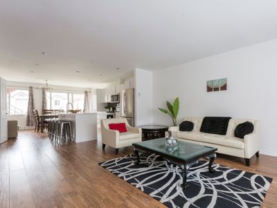 Downtown Bell Center free parking