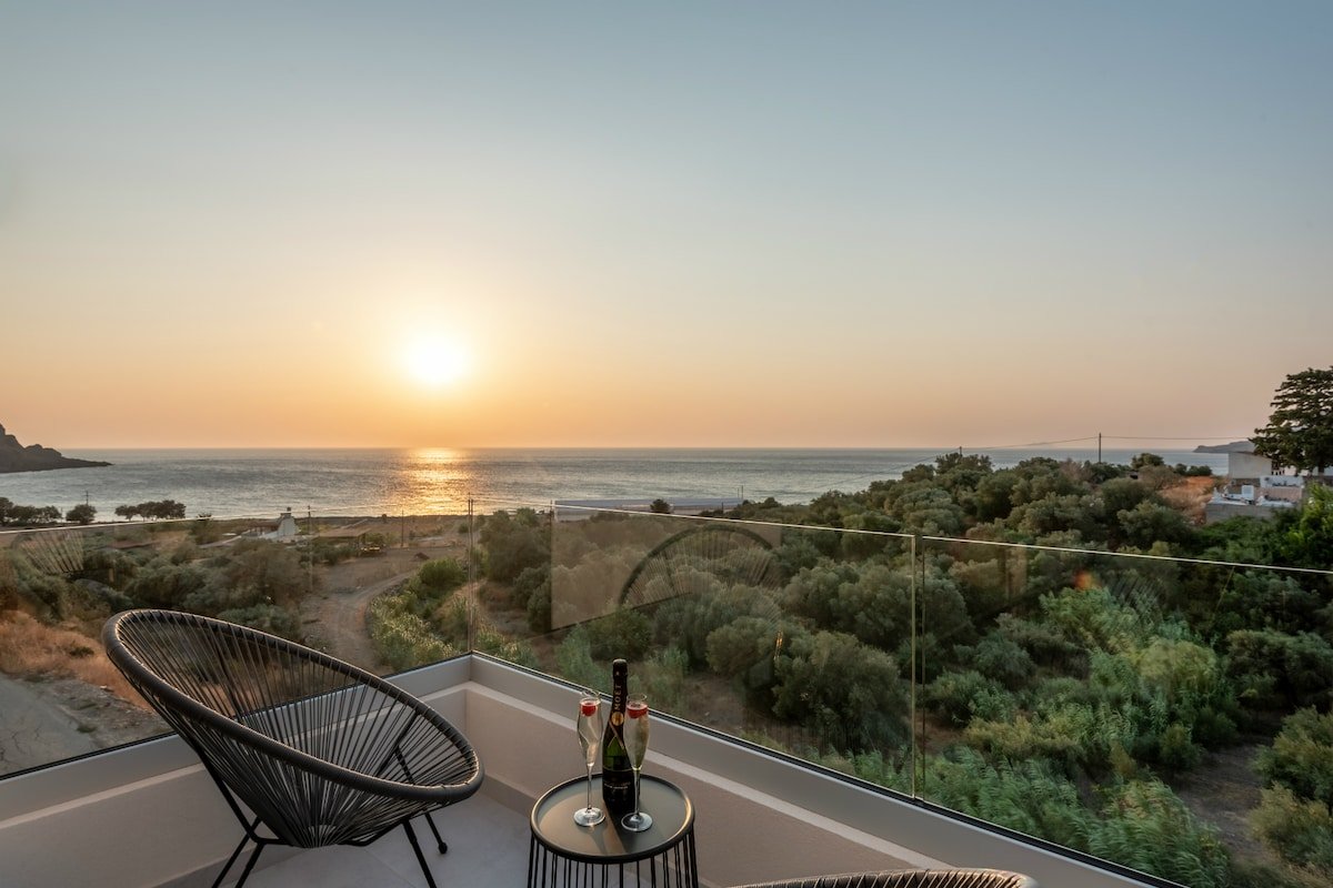 Luxury Villa Oxygen in Sfinari with sunset views gallery image 4