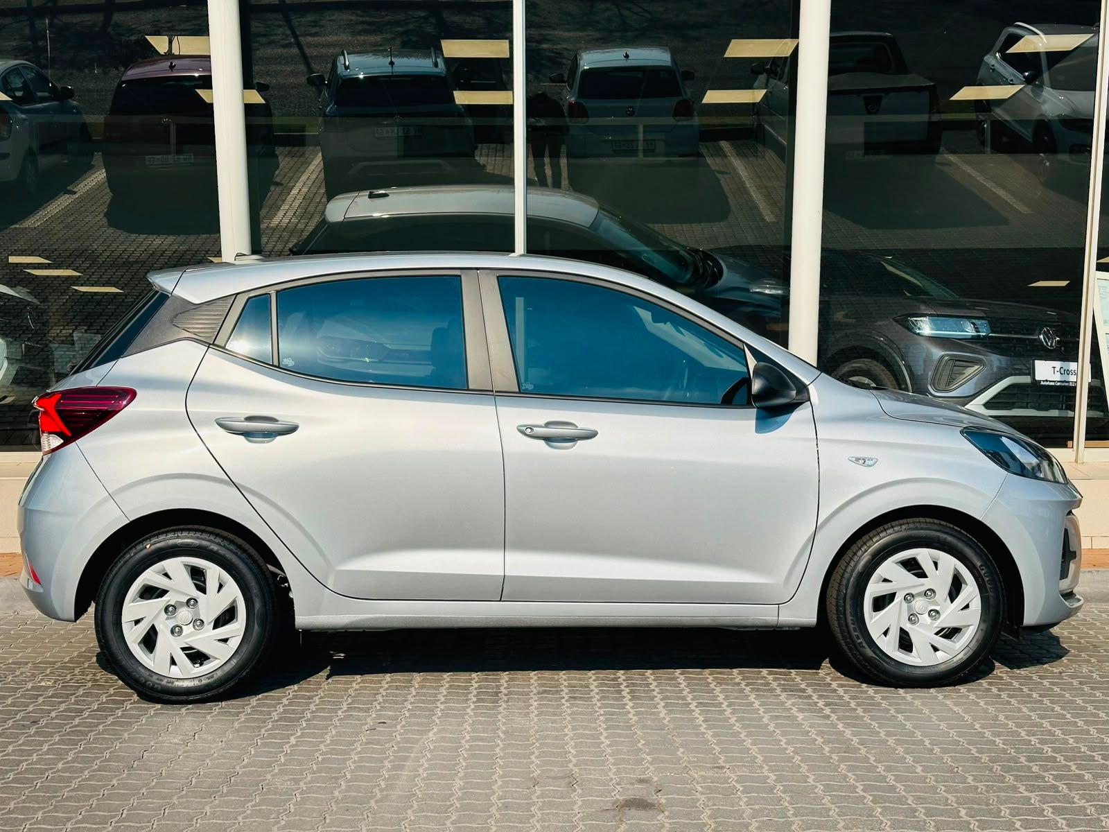 Used car gallery