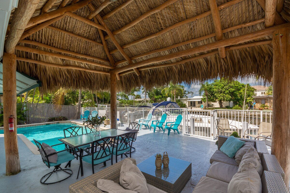 Waterfront Home w/pool, hottub and TikiHut gallery image 3