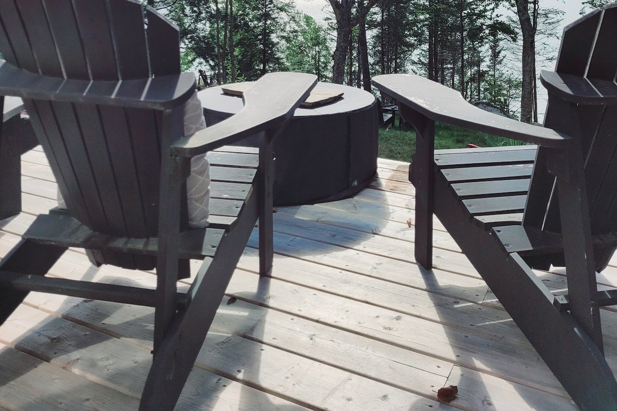 Coastal Modern Cabin gallery image 5