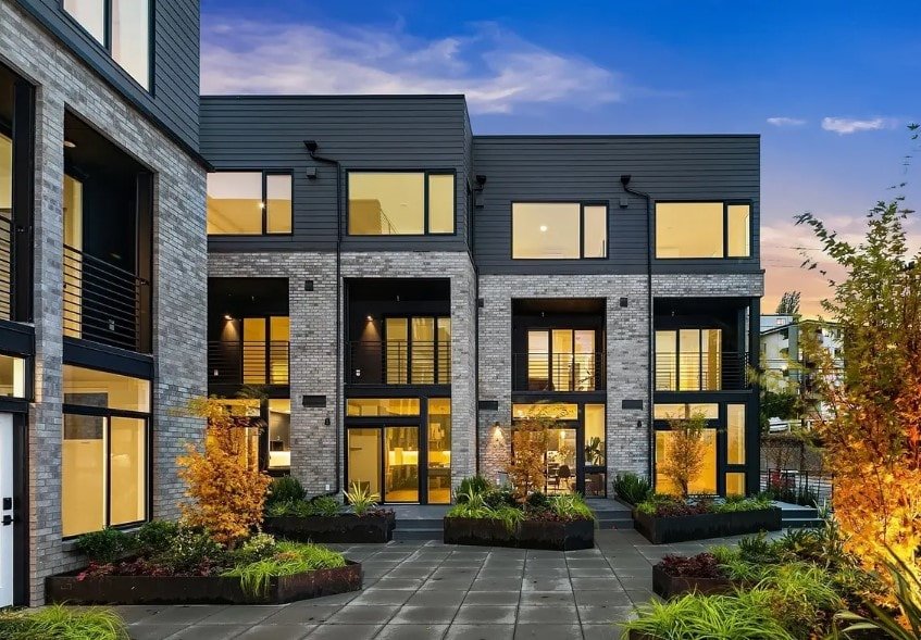 Water View in the Heart of Seattle gallery image 2