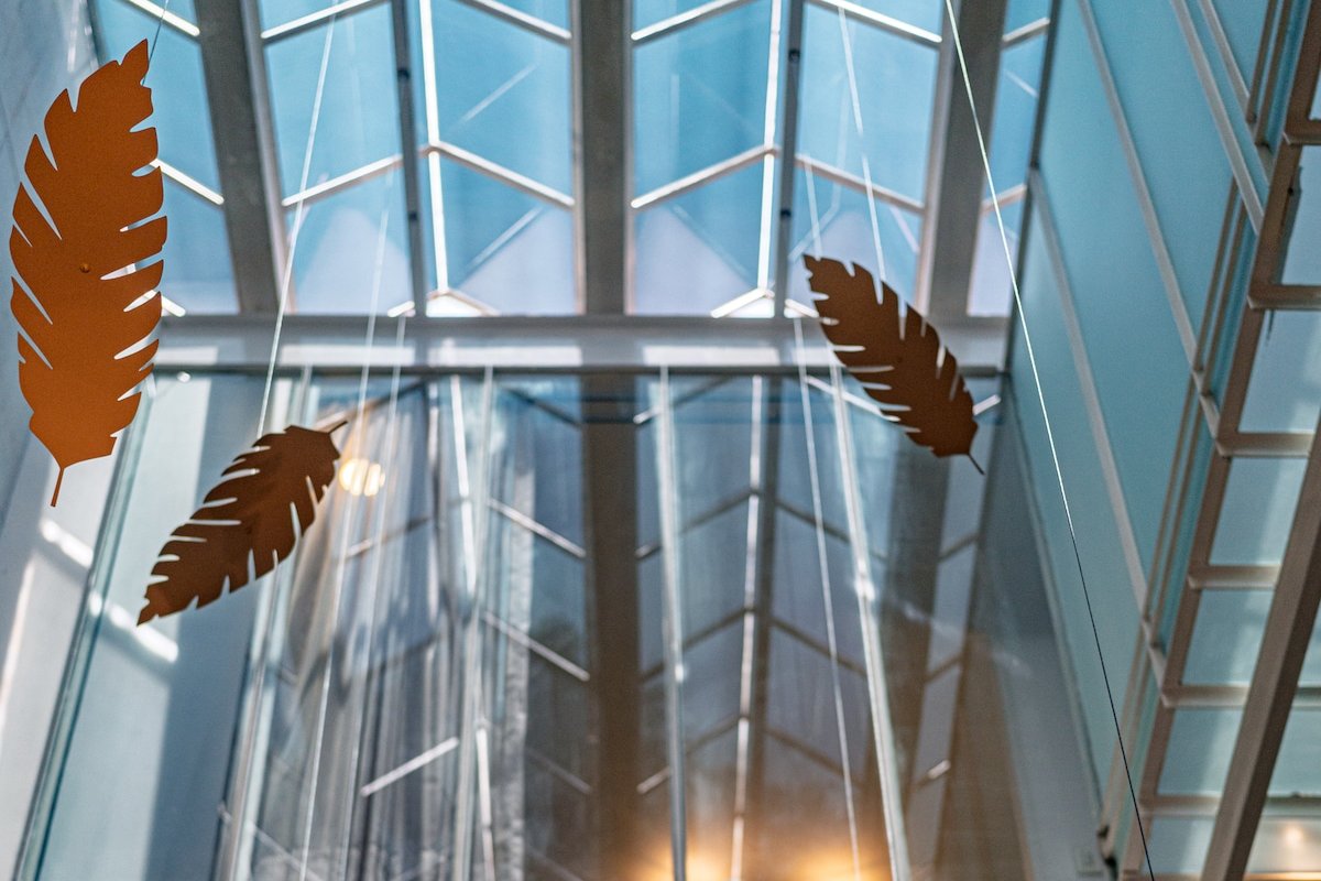 Stunning Roma House with Beautiful Patio A/C 16PAX gallery image 3