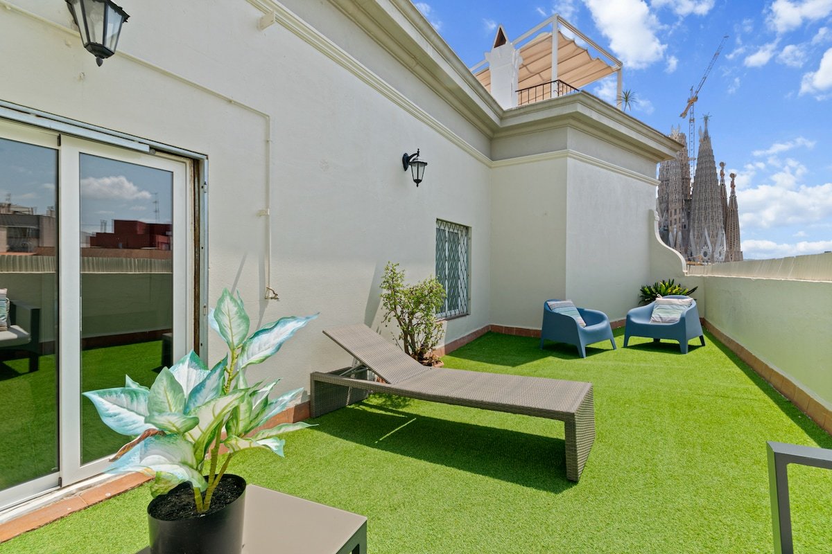 ♛Sunny Penthouse w/private terrace SagradaFamilia♛ gallery image 3