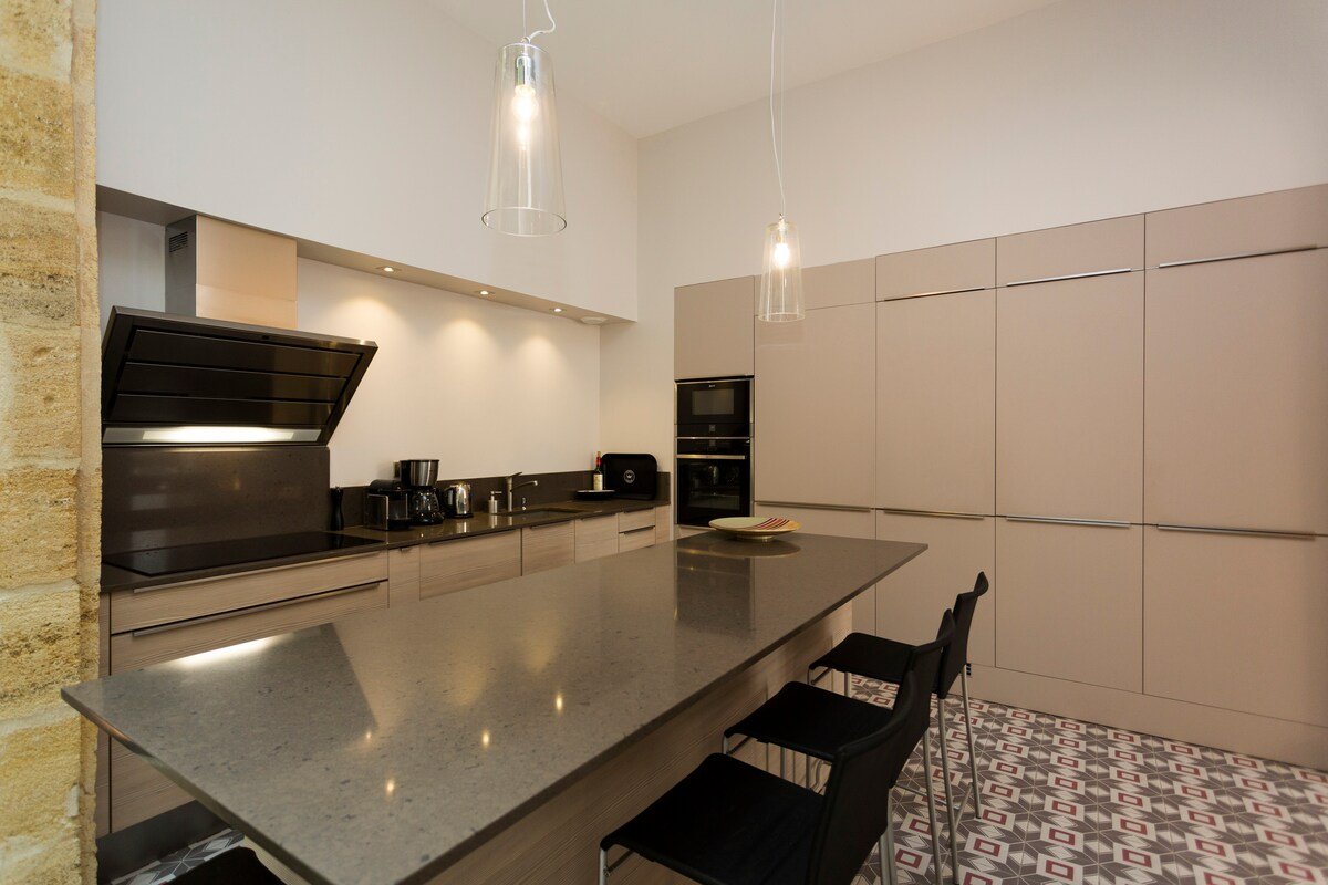 ❤ Our place in the heart of Chartrons (100m2) ❤ gallery image 4