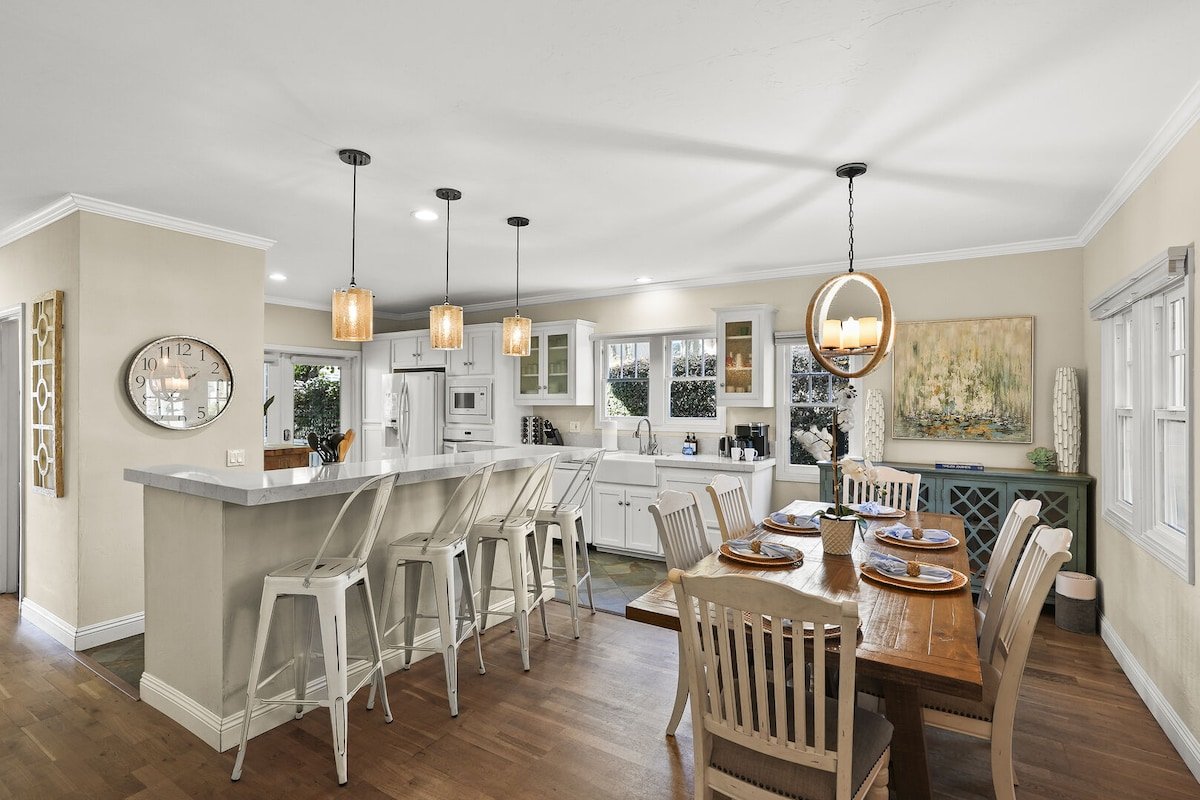 La Jolla Cottage Backyard Oasis & Walk to Village! gallery image 5