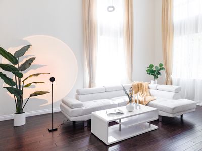 Pasadena Luxury Smart New House 4B3.5B w/Theatres