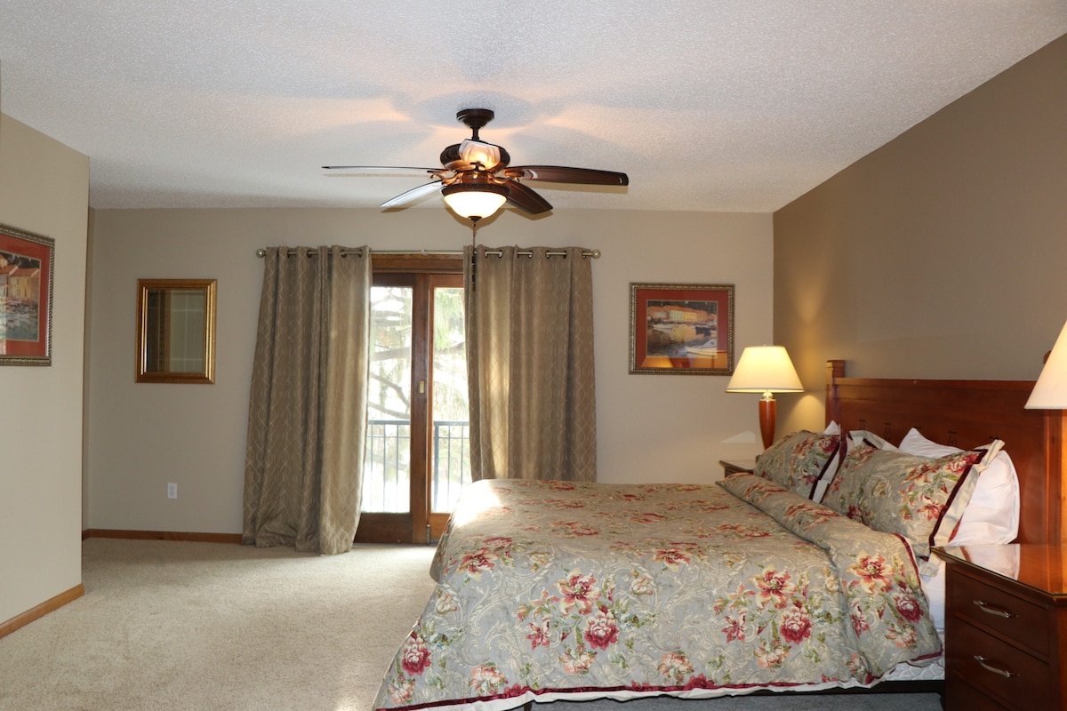 Maple trails farm house gallery image 5