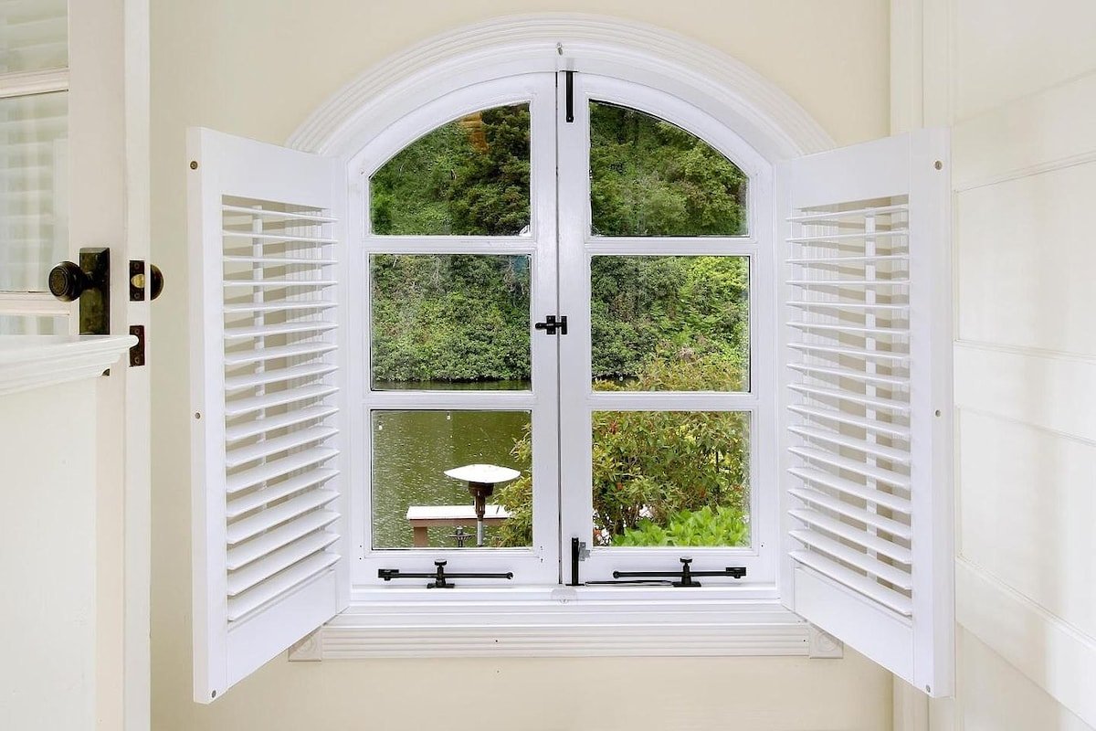 Capitola Beach house on Riverwalk w/dock by Ocean gallery image 3