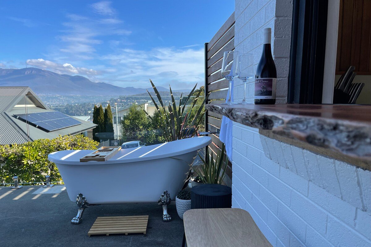 Alma Views, large 4 bed home gallery image 4