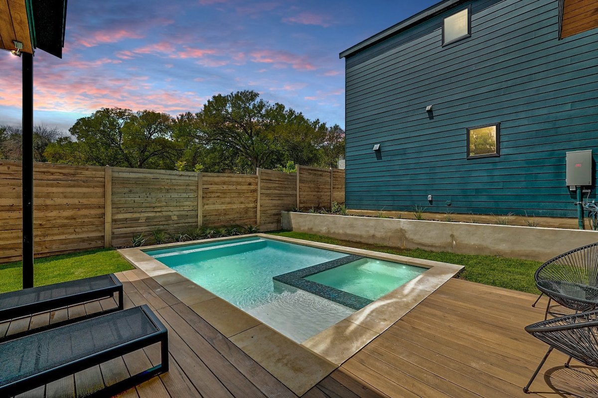 Pool, Hot Tub, Tulum Inspired – Mins to Downtown! gallery image 5