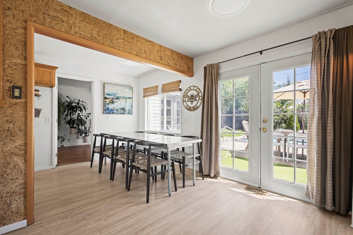 Petals 4 Pollinators | Peaceful Stay in Denver gallery image 2