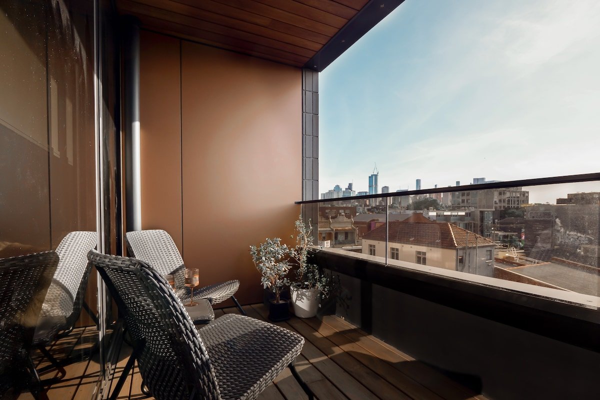 Stylish 2Bed Apartment in Fitzroy – FREE parking gallery image 3