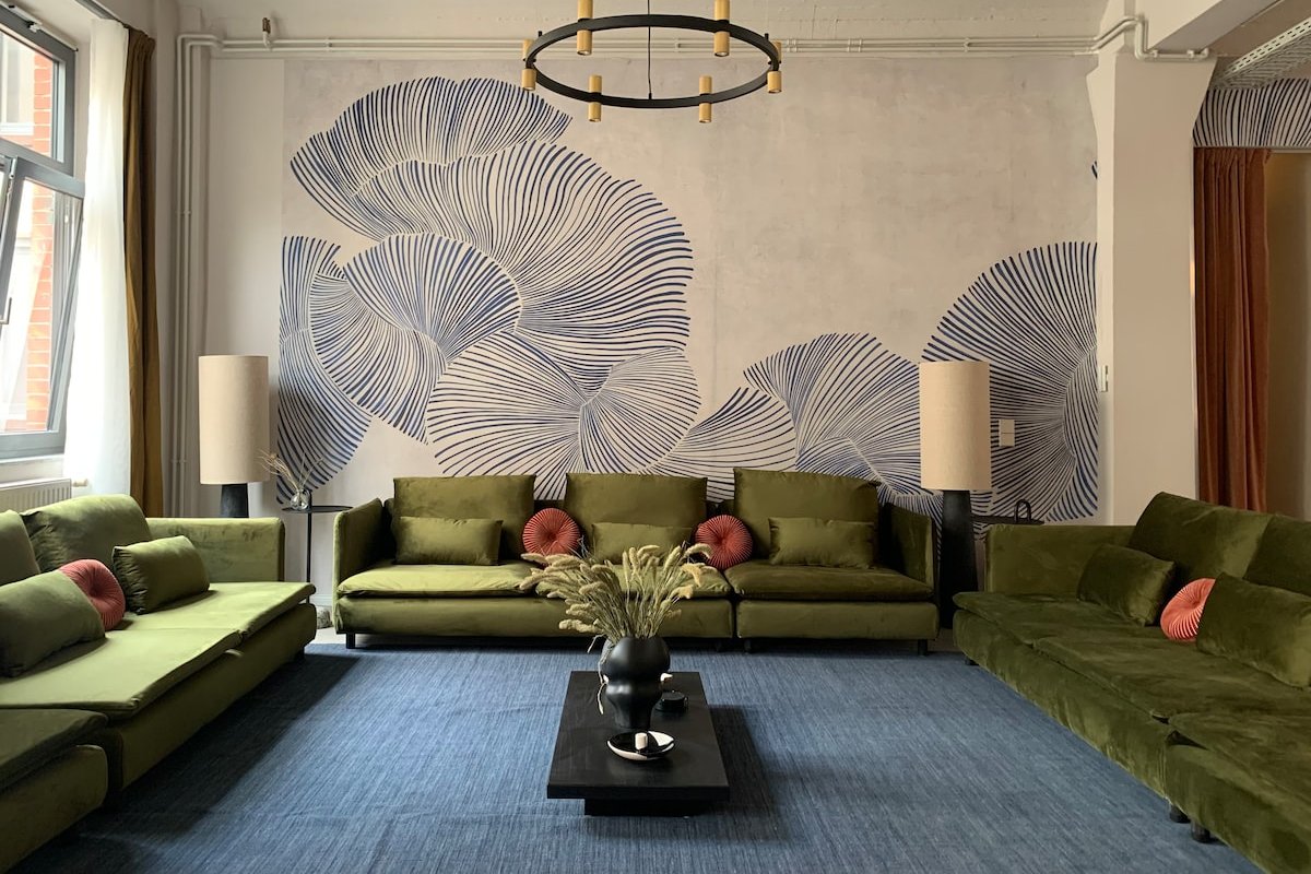 Spacious 9 Bedroom Apartment gallery image 2