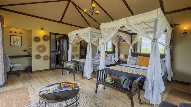 Serengeti Sametu Camp Executive Twin Room