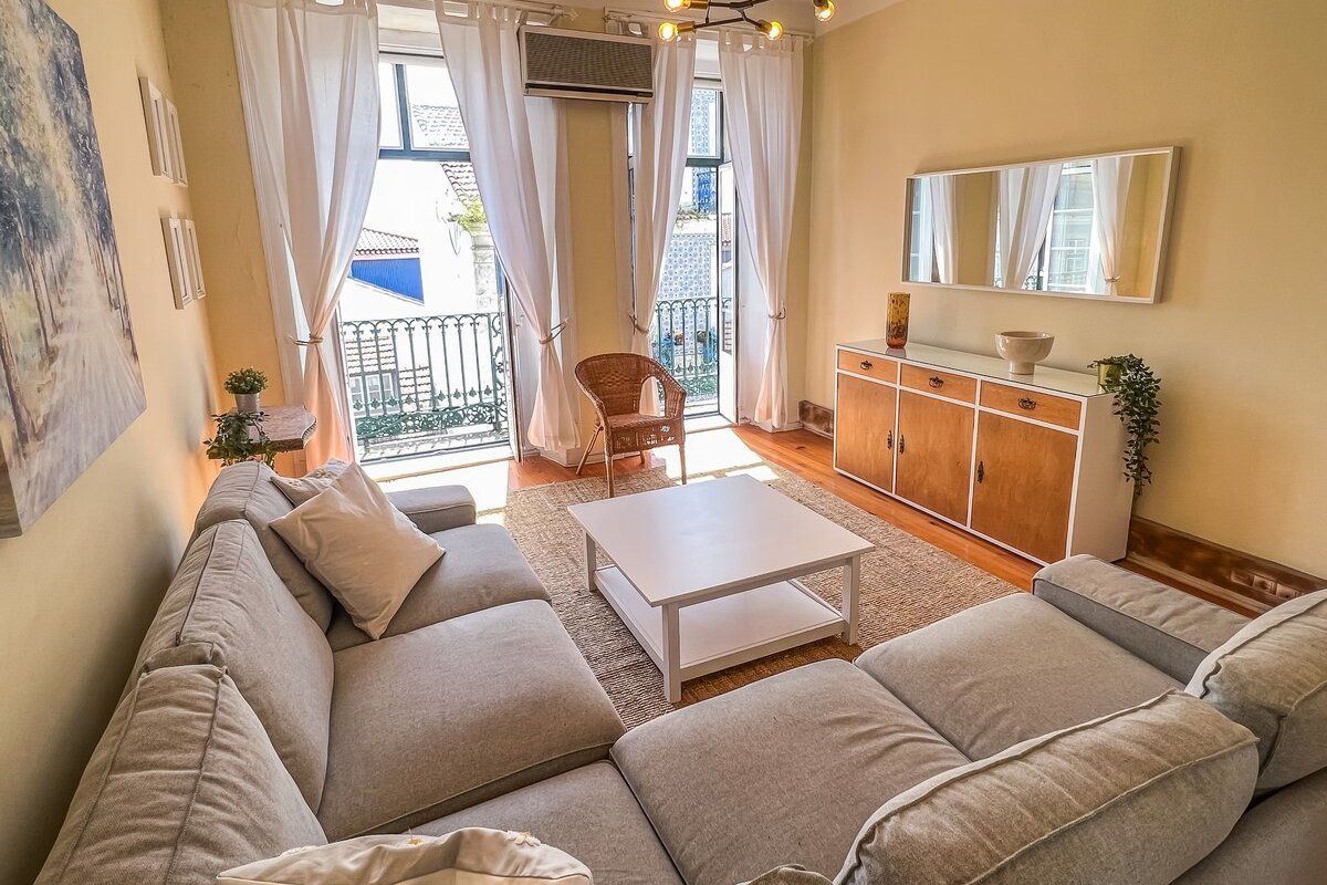 Charming 6 Bedroom Apartment in Historical Santos gallery image 3