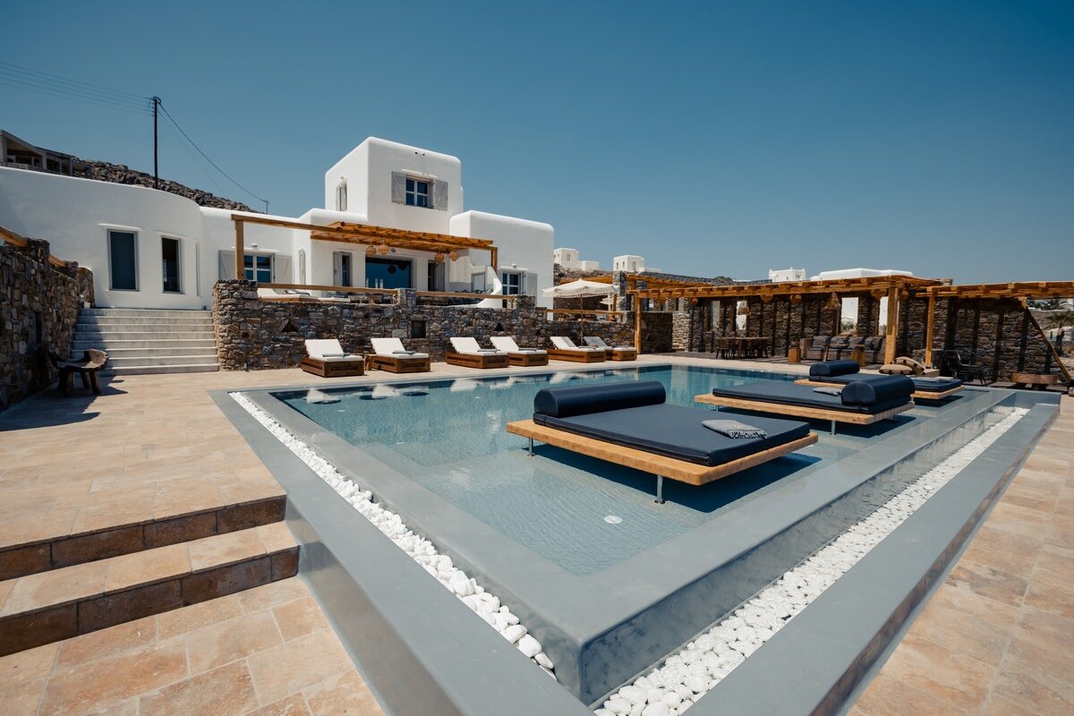 Private Villa Sapphire Black, Indoor &Outdoor Pool gallery image 3
