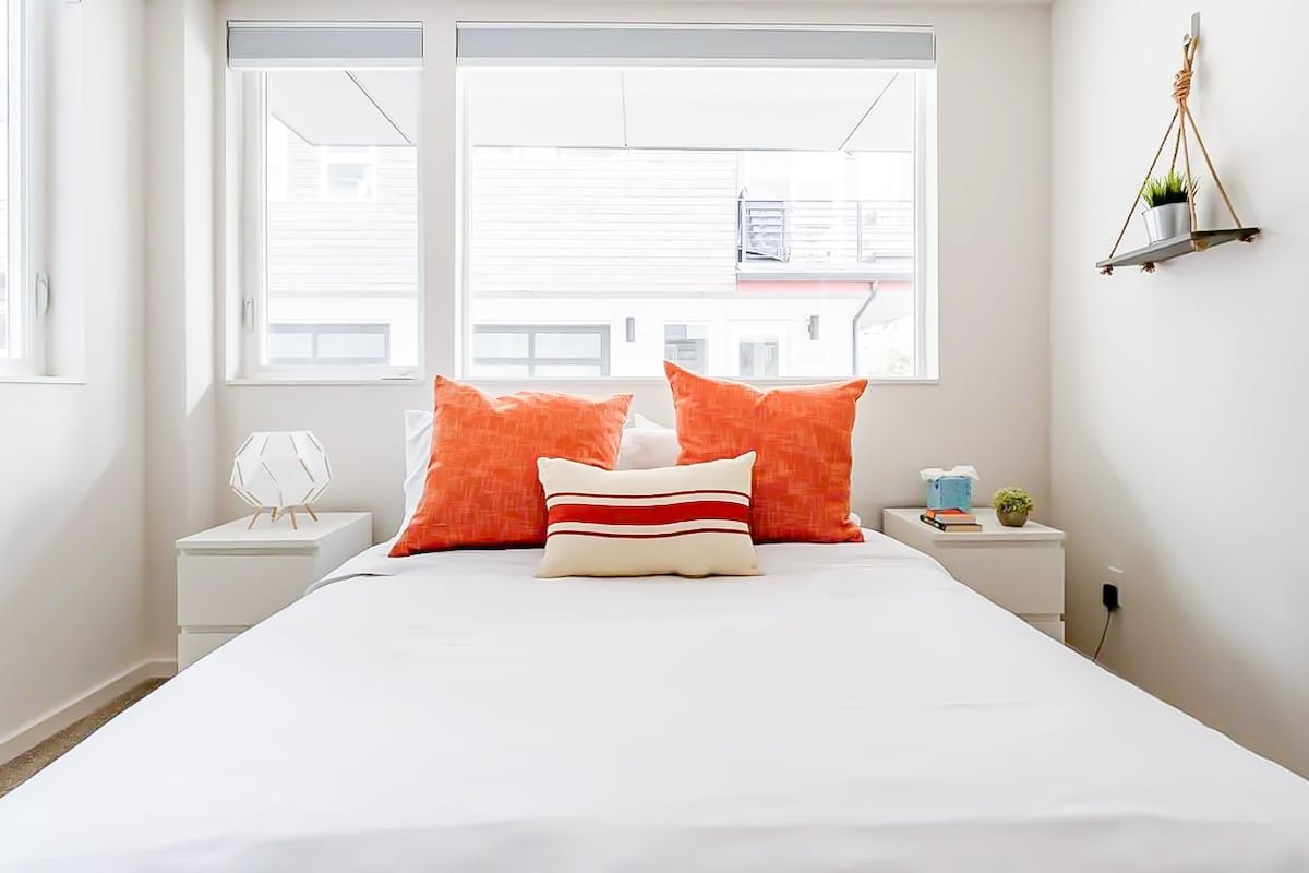 Seattle 3BR | Bright Townhome Near Intl. District gallery image 3