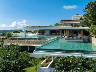 Samujana Twenty-Four