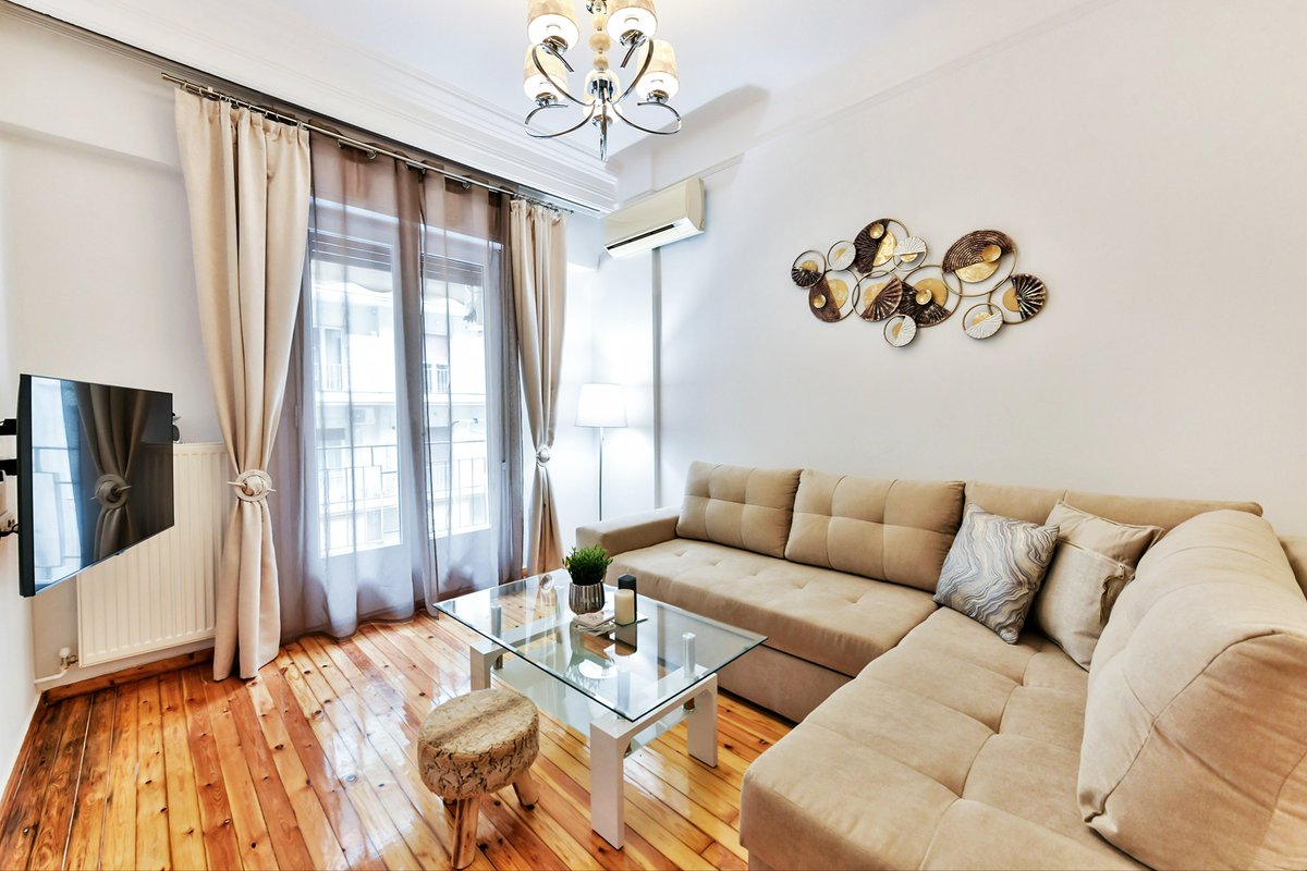 Porto Sea View Apartments – Mitropoleos 127