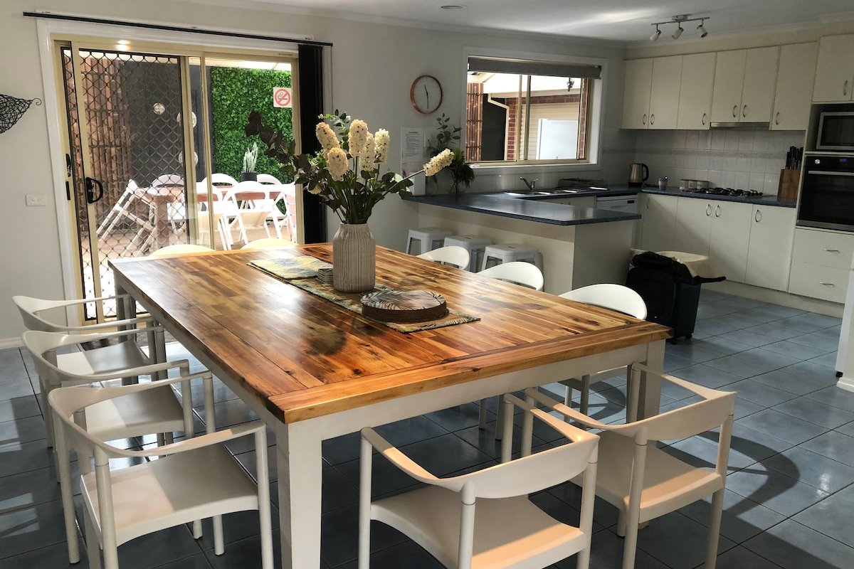 Ocean Grove Beach Oasis -Sleeps 16- inground pool gallery image 4