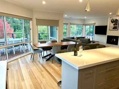 Modern with Views – Town Centre