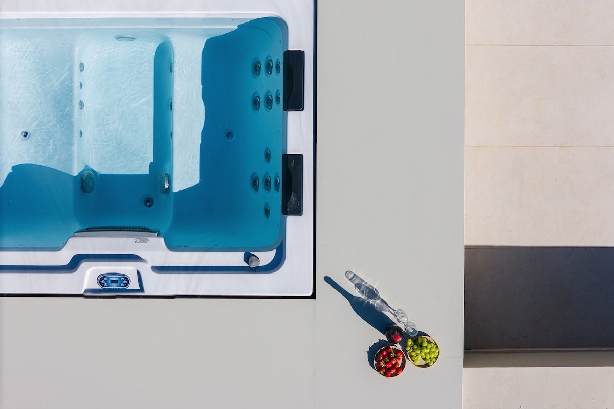 Manto Villa III, Heated Pool, SpaWhirpool, SeaView gallery image 4