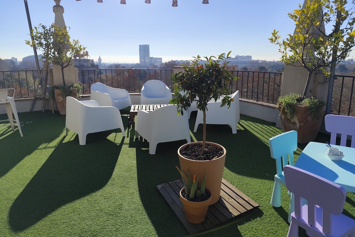 LOST GARDEN XL – Special family, Ciutadella Park gallery image 2