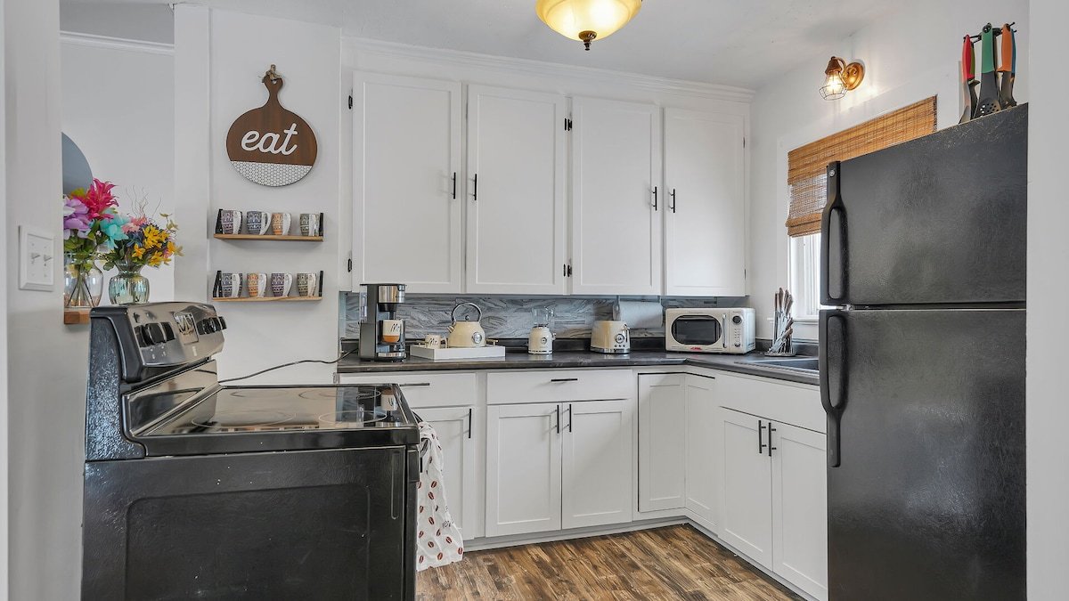 Cozy home for memorable moments with loved ones gallery image 5