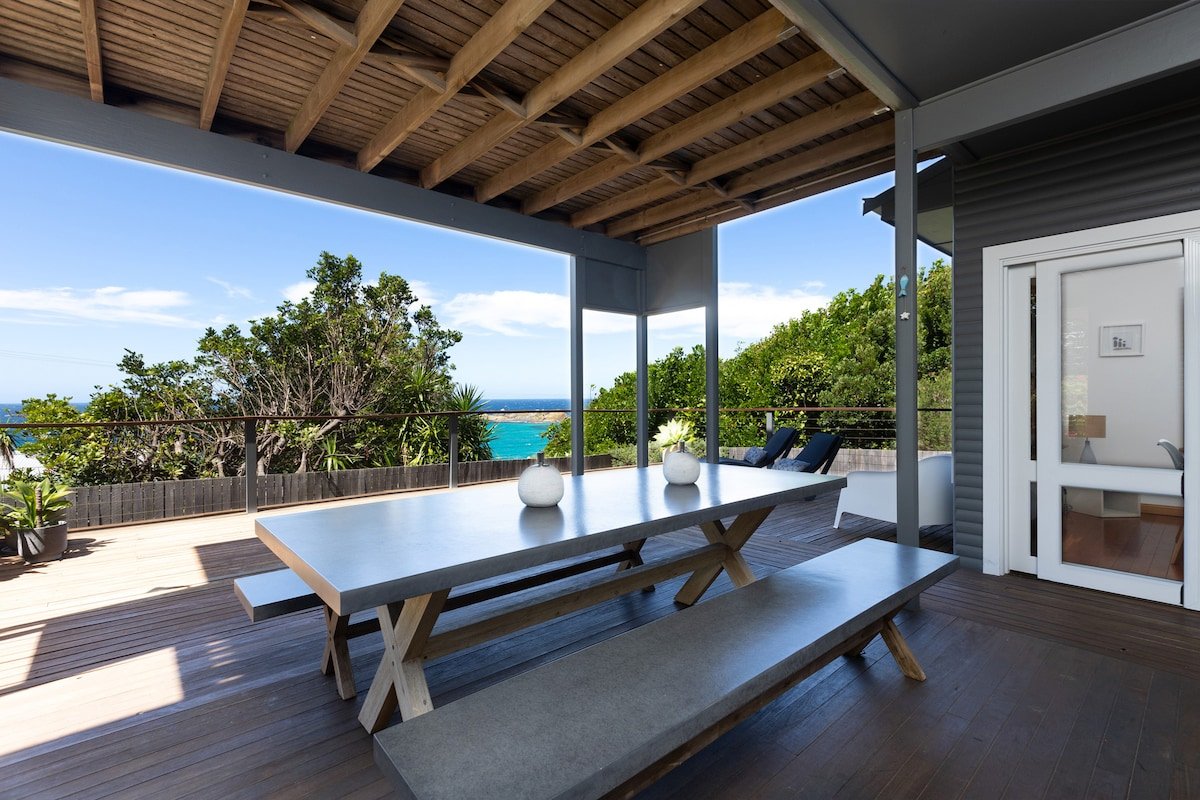 Carinya Beach House – stunning views & speedy wifi gallery image 4