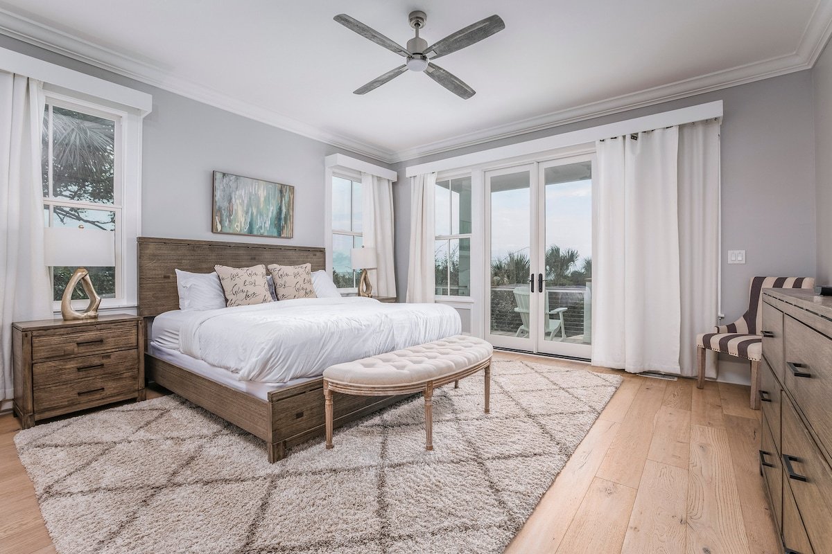 Port of Call gallery image 5