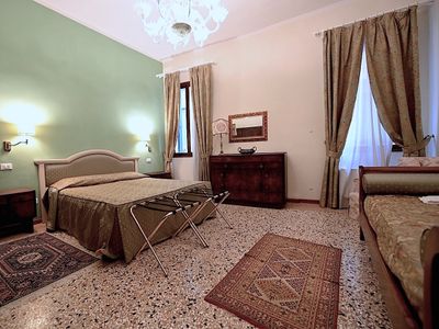 Chandeliers Apartment San Stae