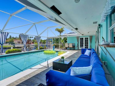 Heated Pool-Waterfront 4BD Villa: Deck&BBQ