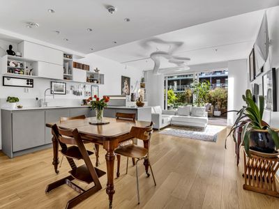 Beautiful and high standard 3BR flat at seaside